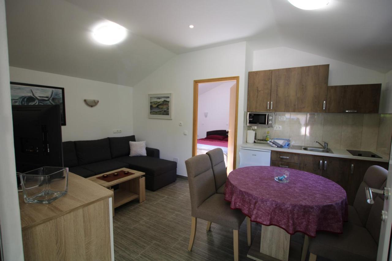 Apartments Green Garden Labinci 客房 照片