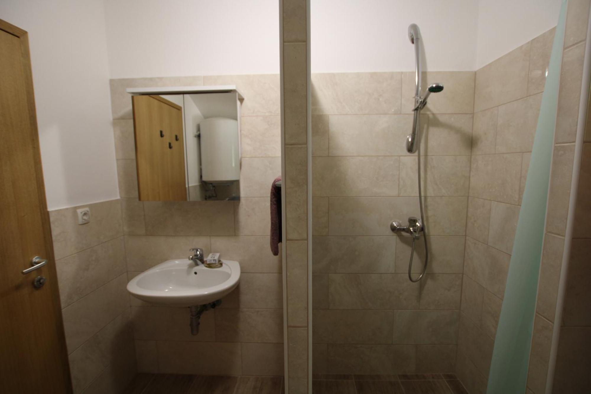 Apartments Green Garden Labinci 客房 照片
